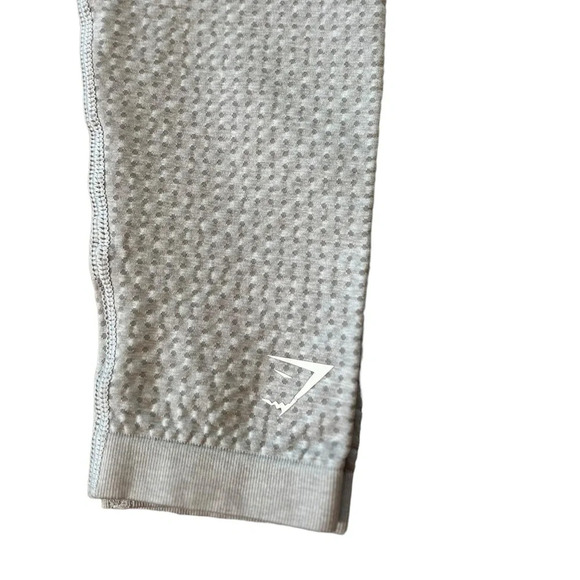 Size small high waisted gray gymshark leggings in excellent like-new condition - Picture 5 of 5